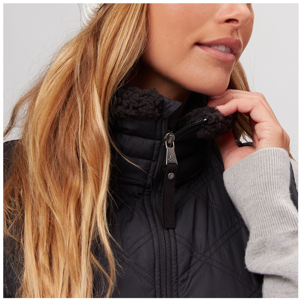PrAna Black Quilted Vest - Picture 5 of 6